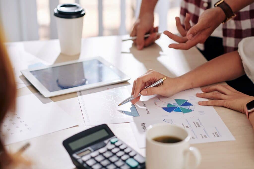 Collaborative work with charts and data